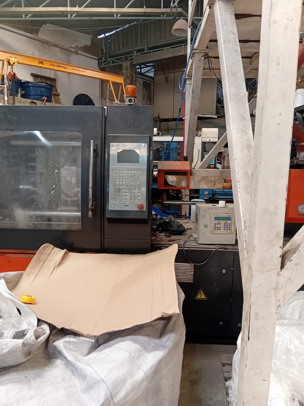 Injetora Sound 220 ton servo